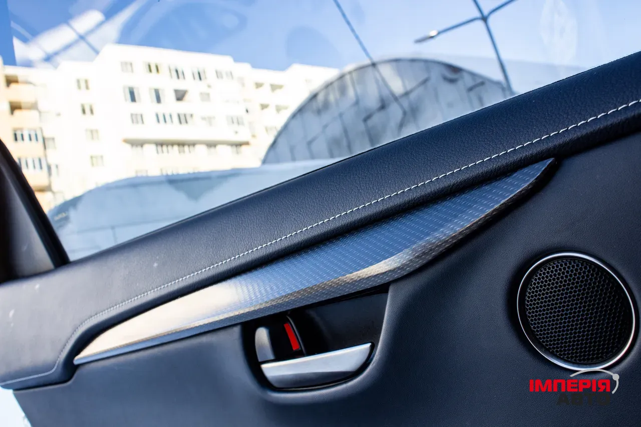 Lexus NX - фото 28