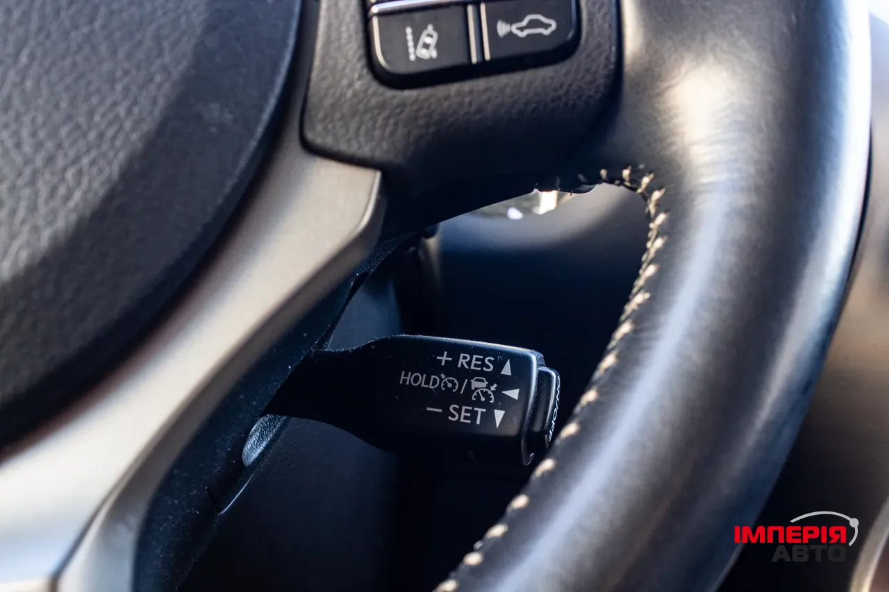 Lexus NX - фото 45