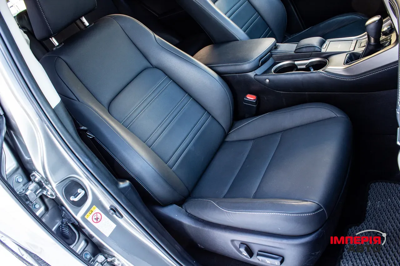 Lexus NX - фото 37