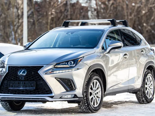 Lexus NX - фото 5