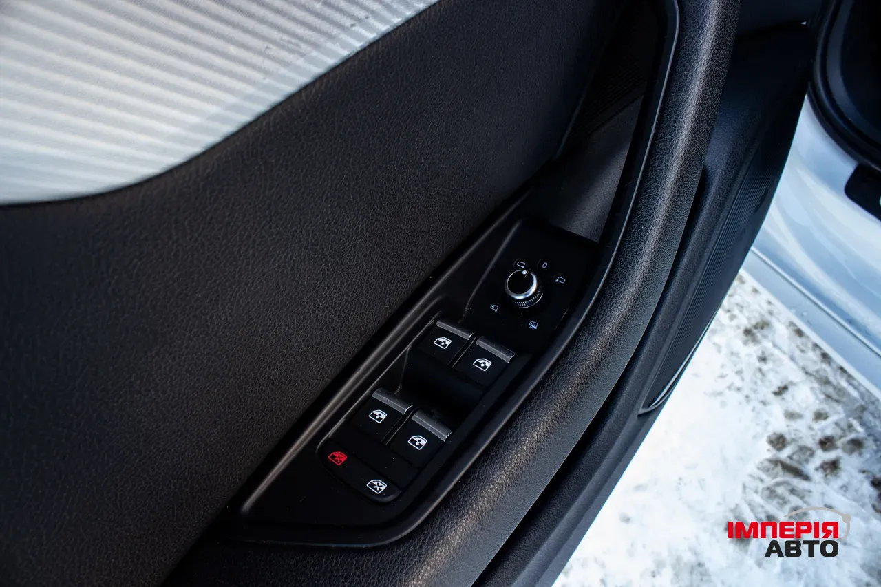 Audi A4 - фото 30