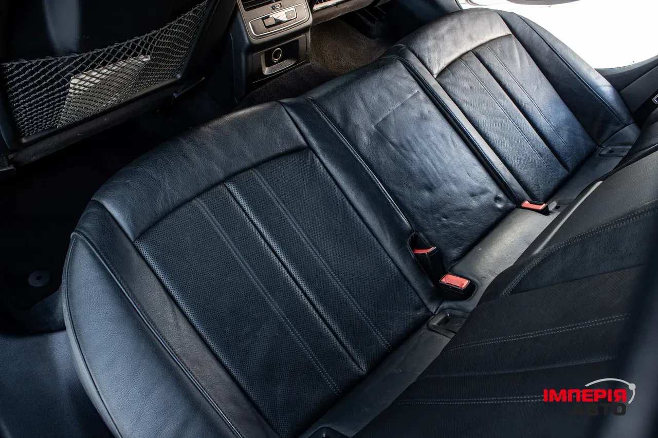 Audi A4 - фото 15