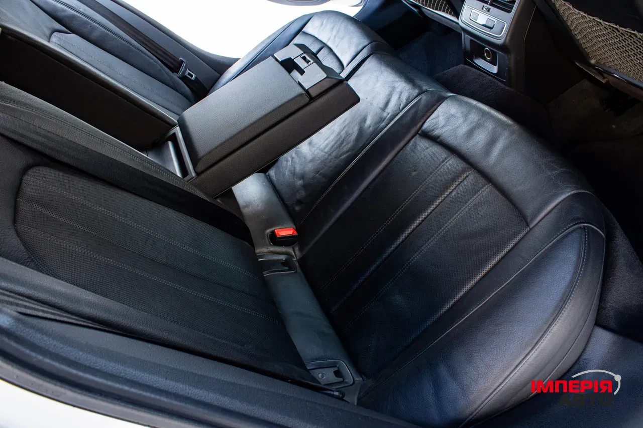 Audi A4 - фото 18