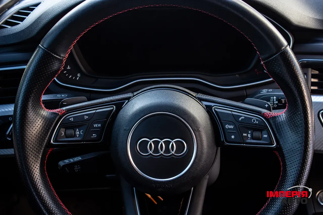 Audi A4 - фото 21