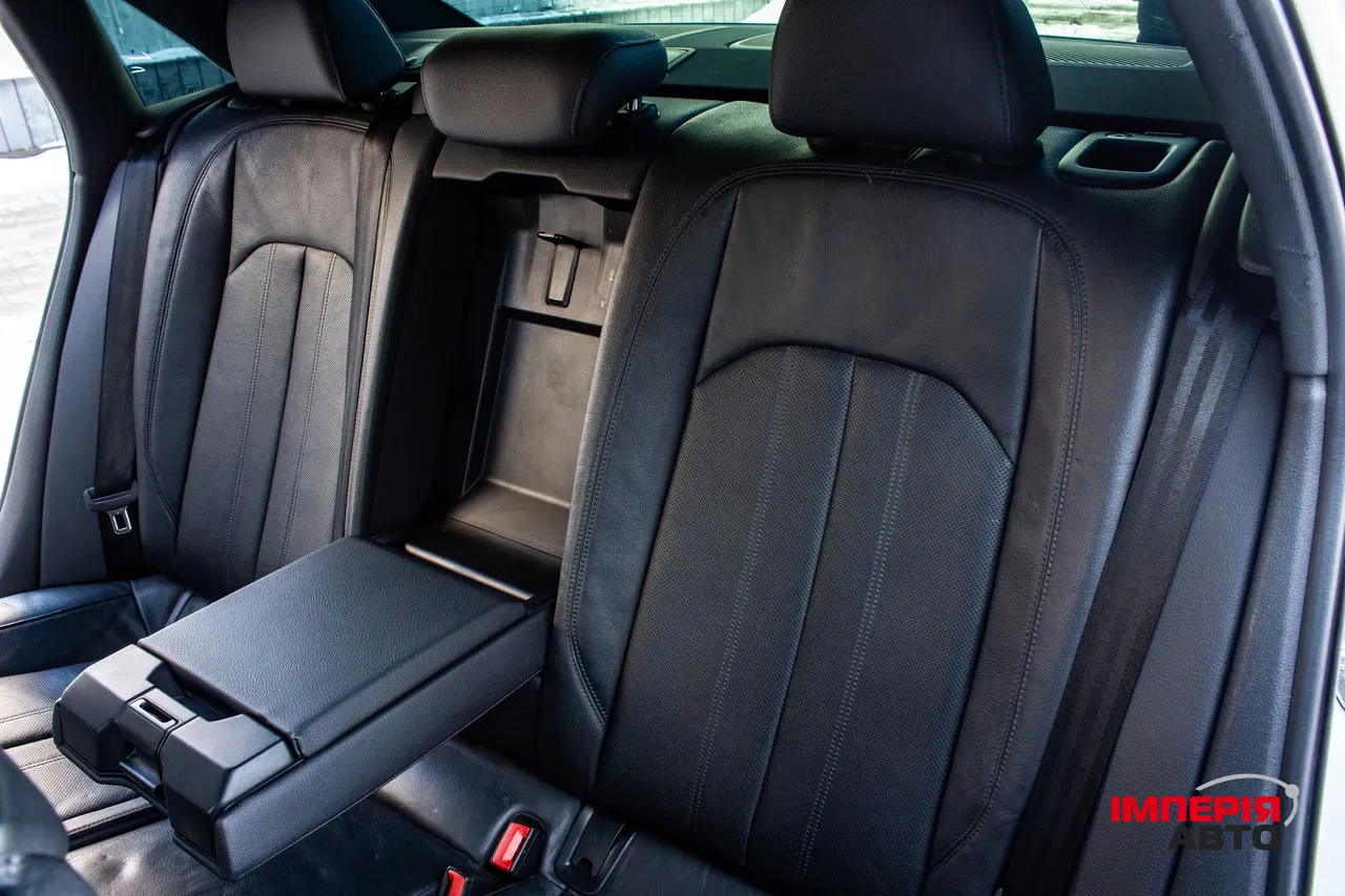 Audi A4 - фото 16