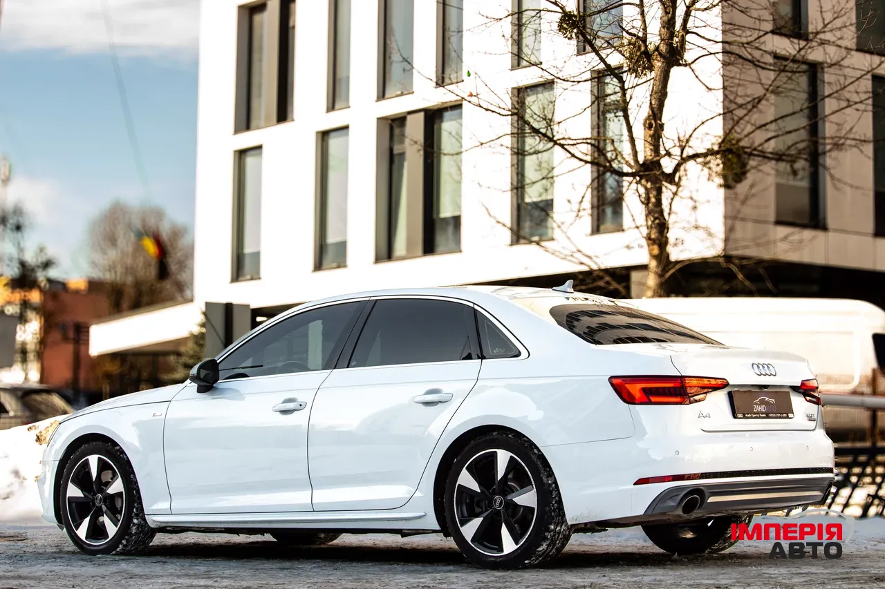 Audi A4 - фото 3