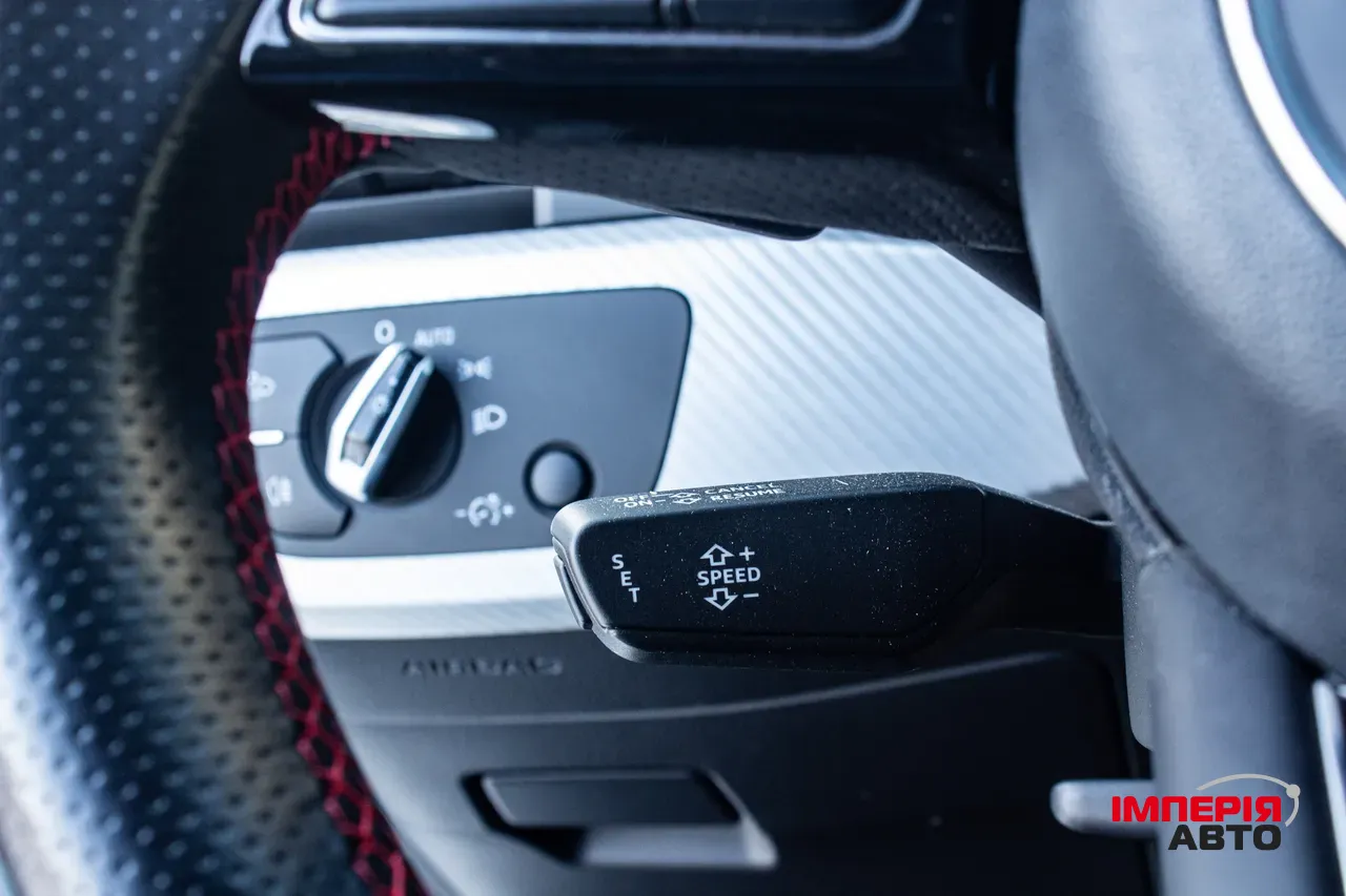 Audi A4 - фото 36