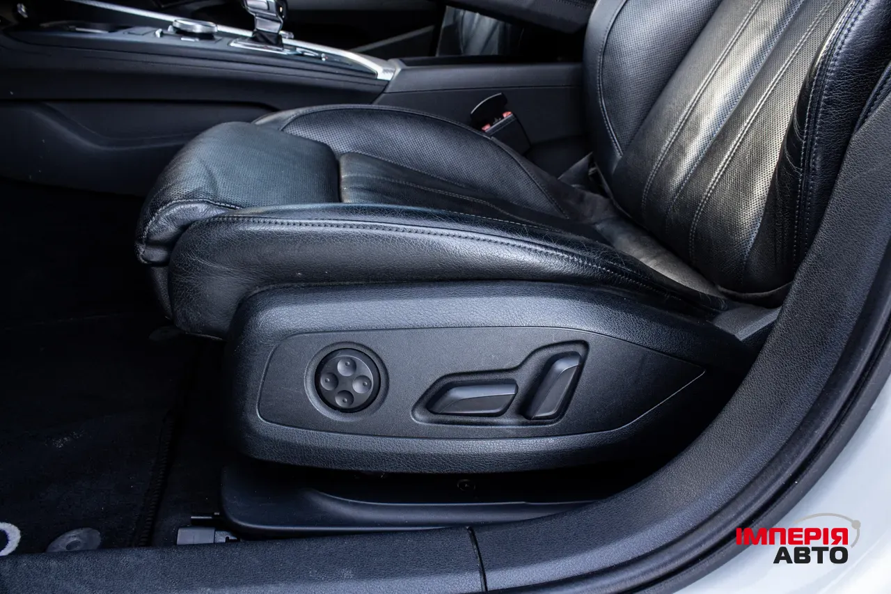 Audi A4 - фото 28