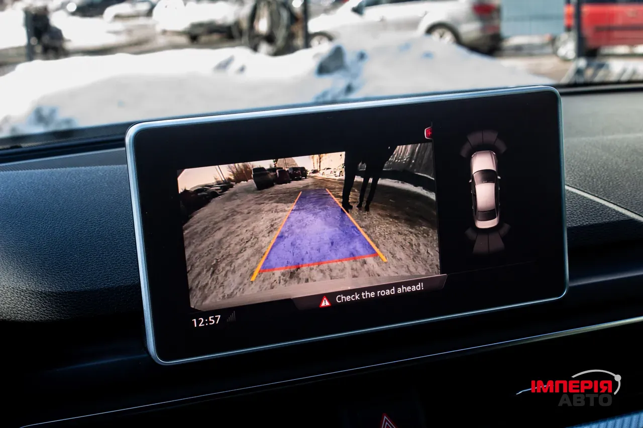 Audi A4 - фото 50