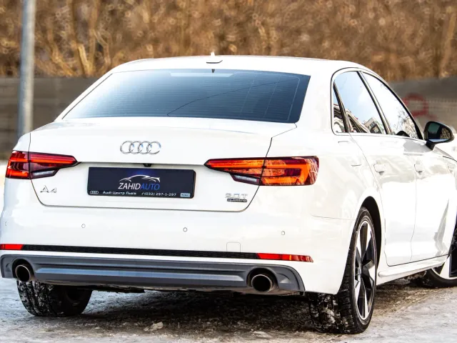 Audi A4 - фото 4