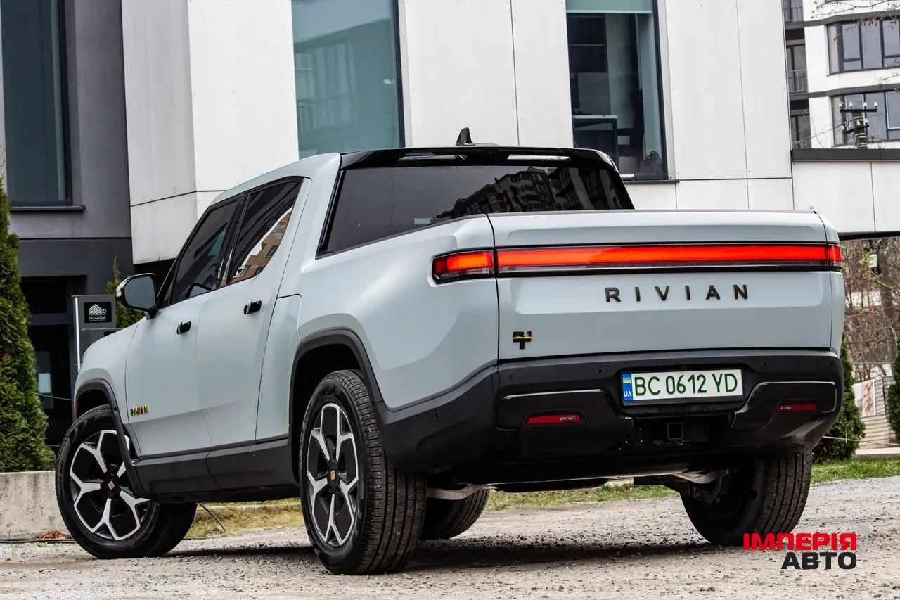 Rivian R1T - фото 90