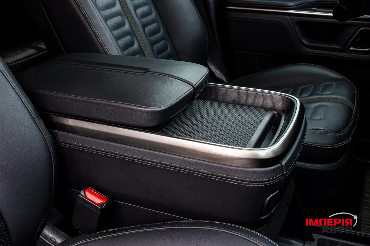 Rivian R1T - фото 56