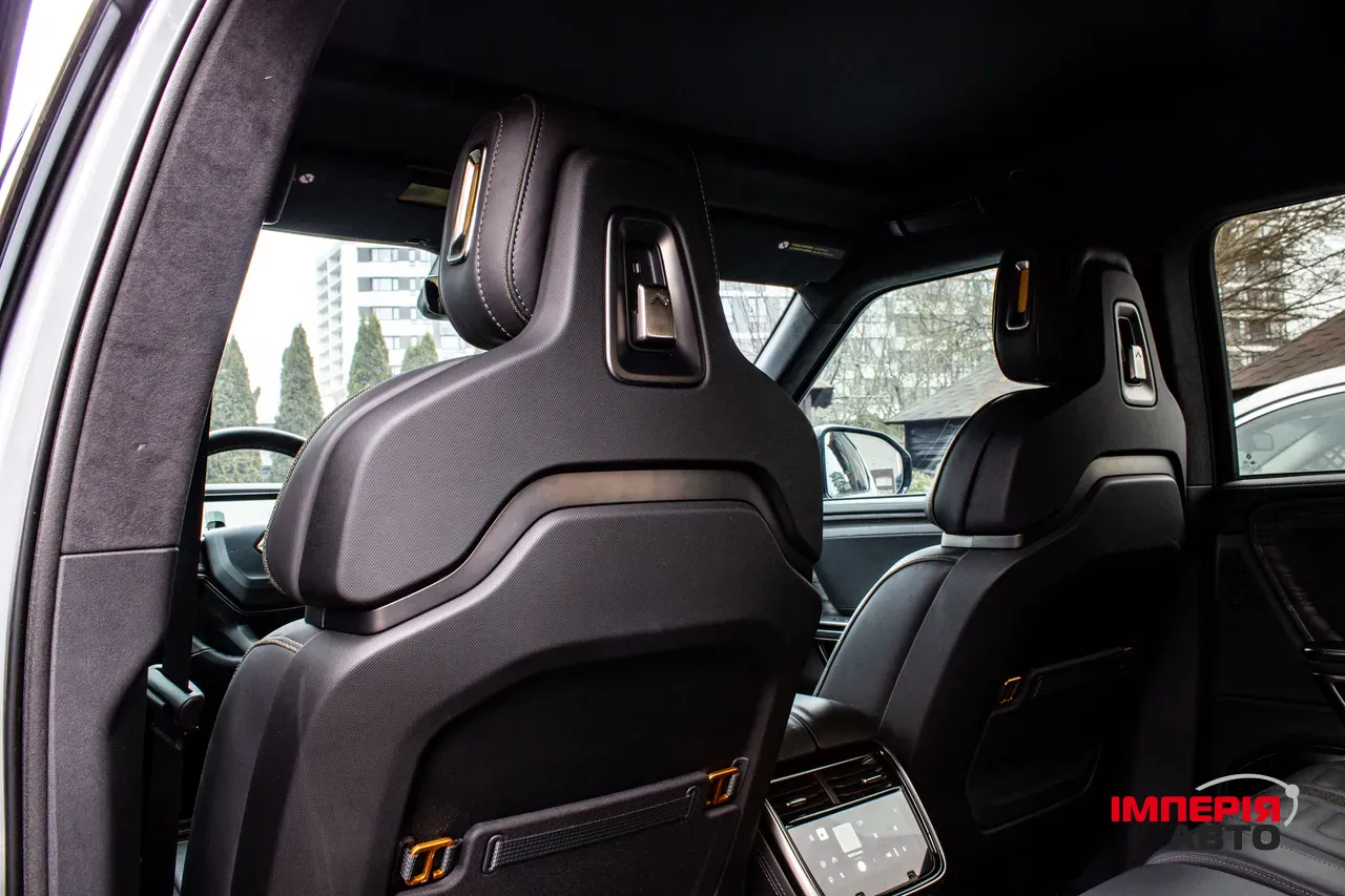 Rivian R1T - фото 26