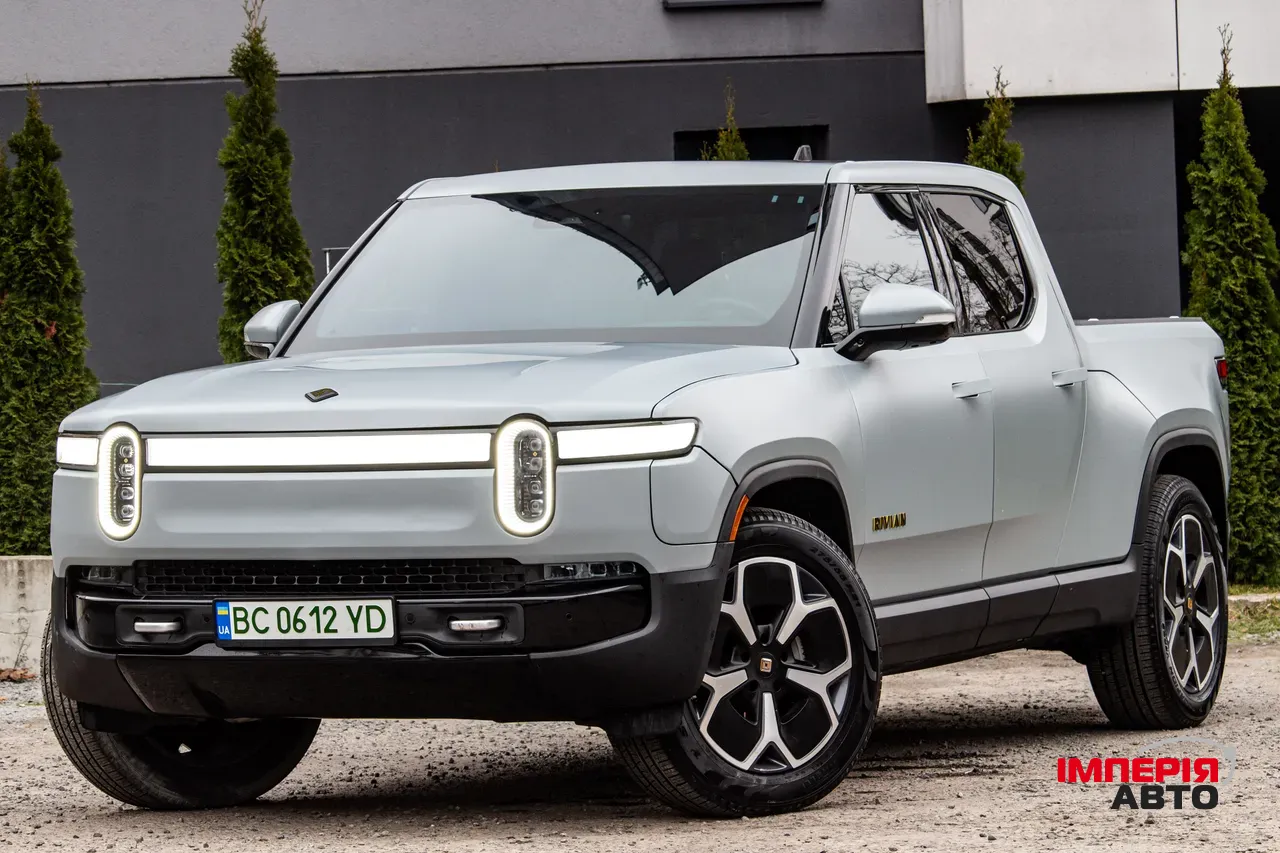 Rivian R1T - фото 24