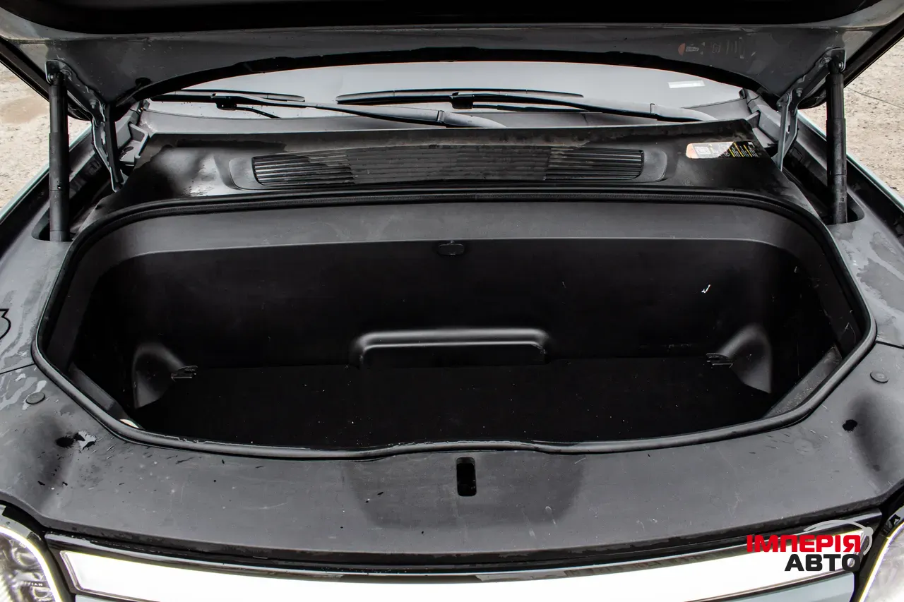 Rivian R1T - фото 57