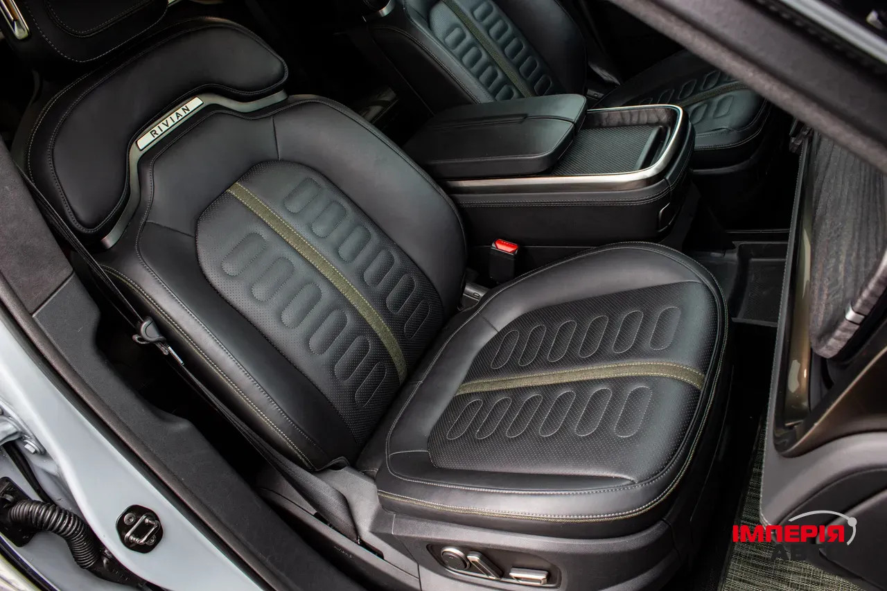 Rivian R1T - фото 72