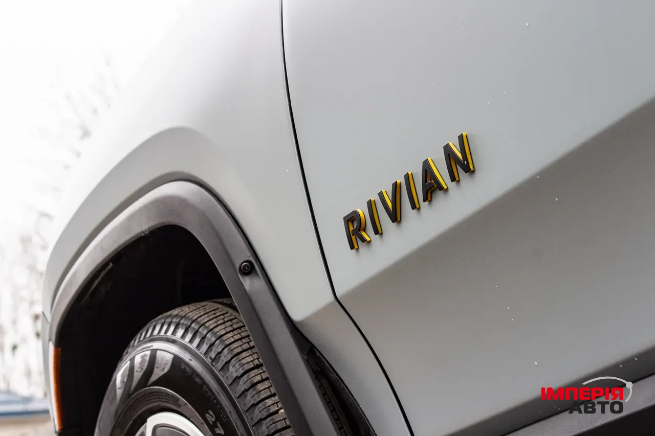 Rivian R1T - фото 42