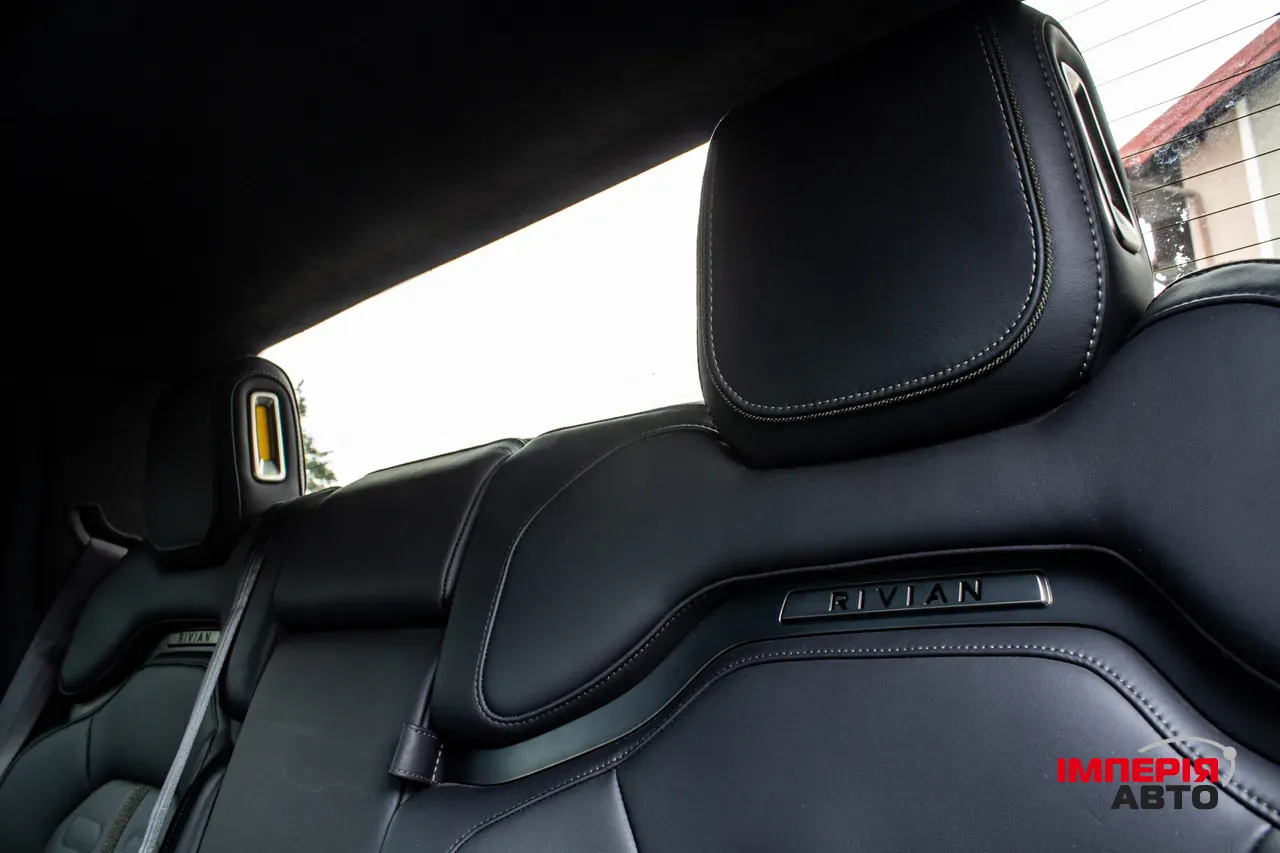Rivian R1T - фото 79