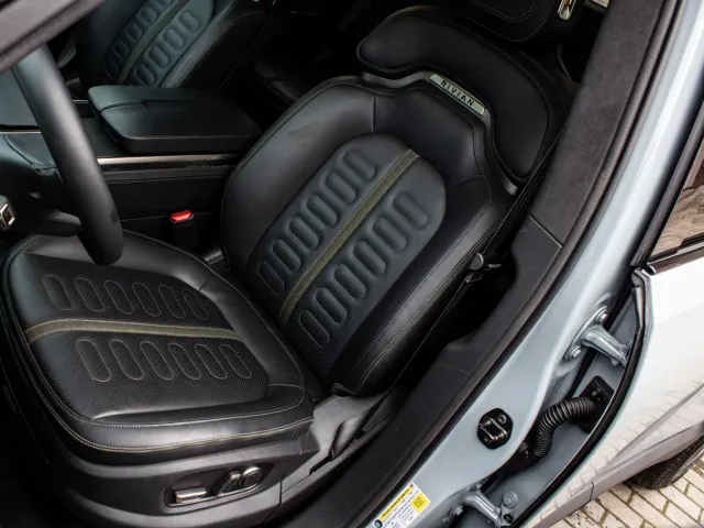 Rivian R1T - фото 2