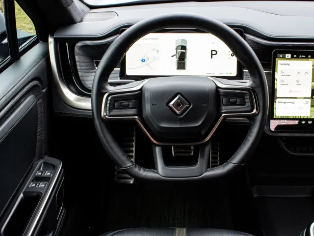 Rivian R1T - фото 3