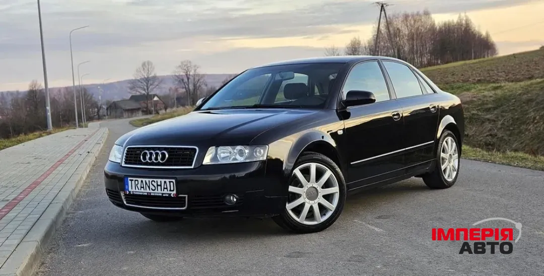 Audi A4 - фото 1
