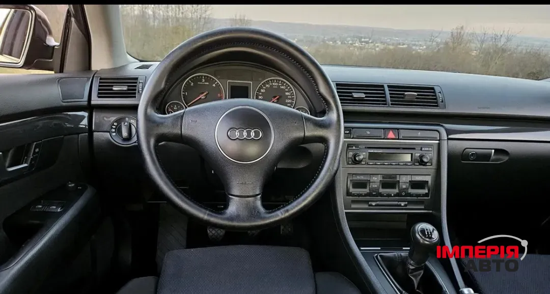 Audi A4 - фото 13