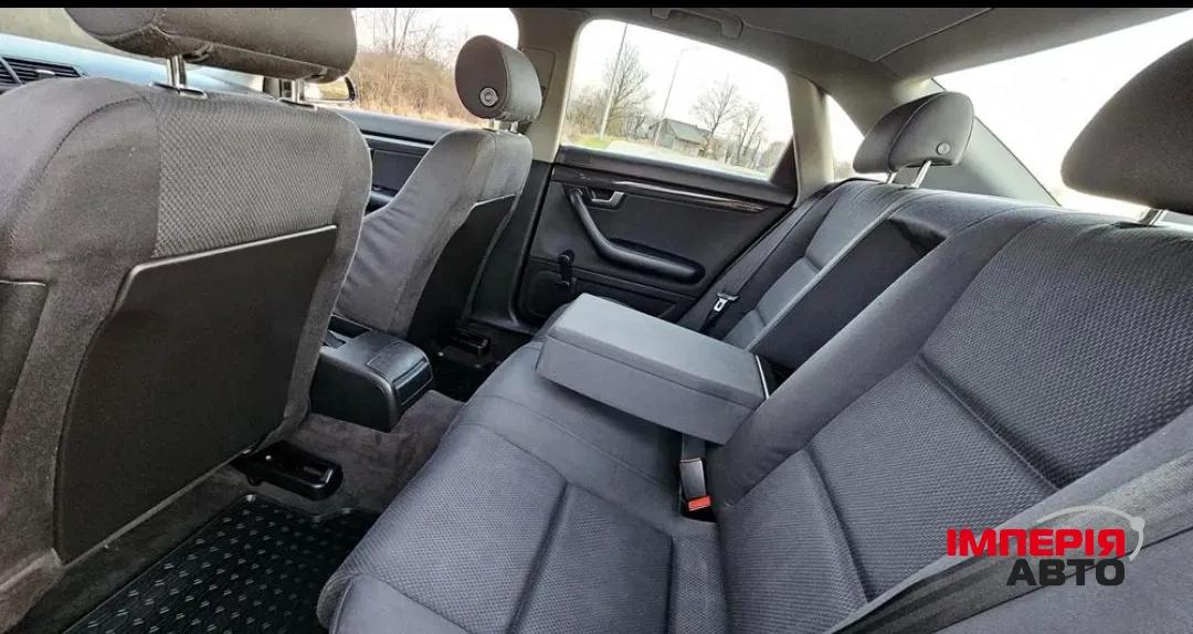 Audi A4 - фото 14