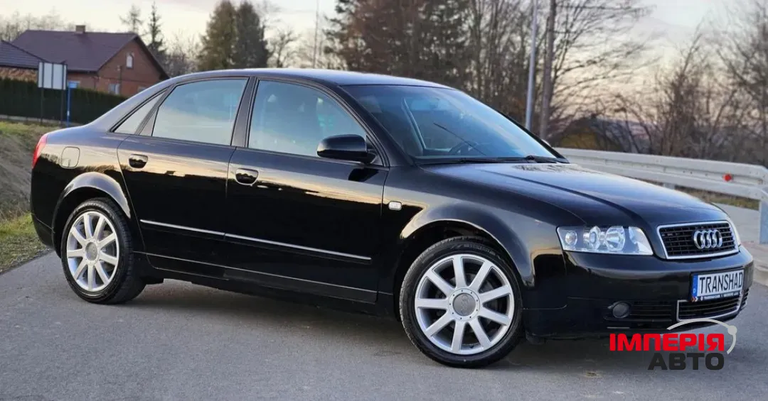 Audi A4 - фото 3