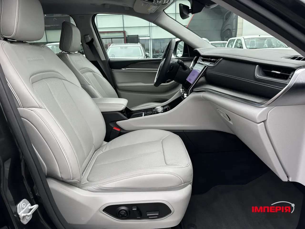 Jeep Grand Cherokee - фото 19