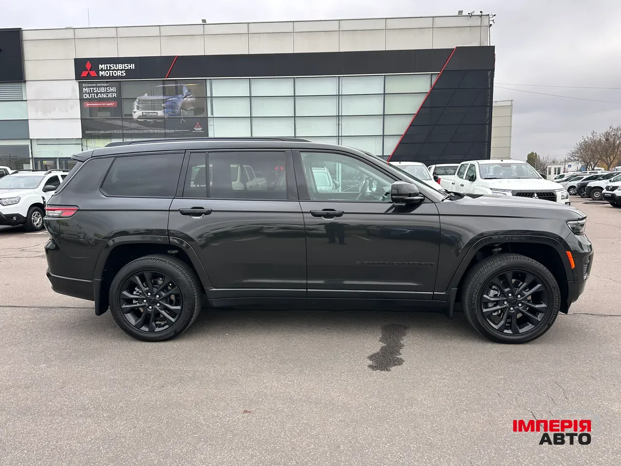 Jeep Grand Cherokee - фото 8