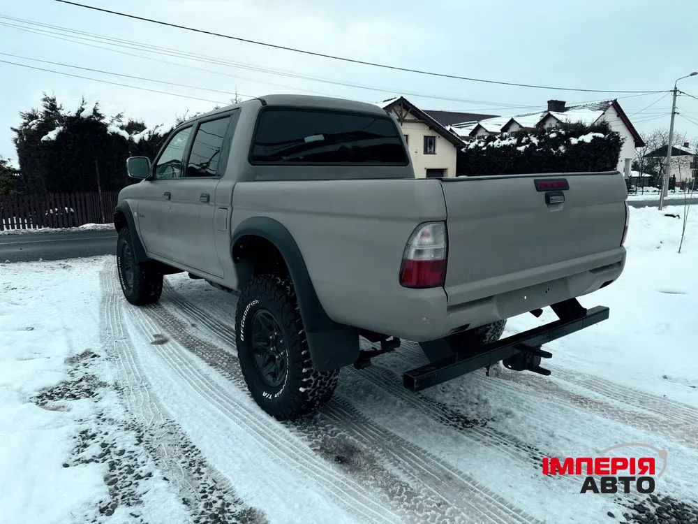 Mitsubishi L200 - фото 8