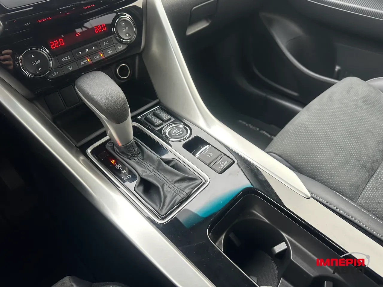 Mitsubishi Eclipse Cross - фото 13