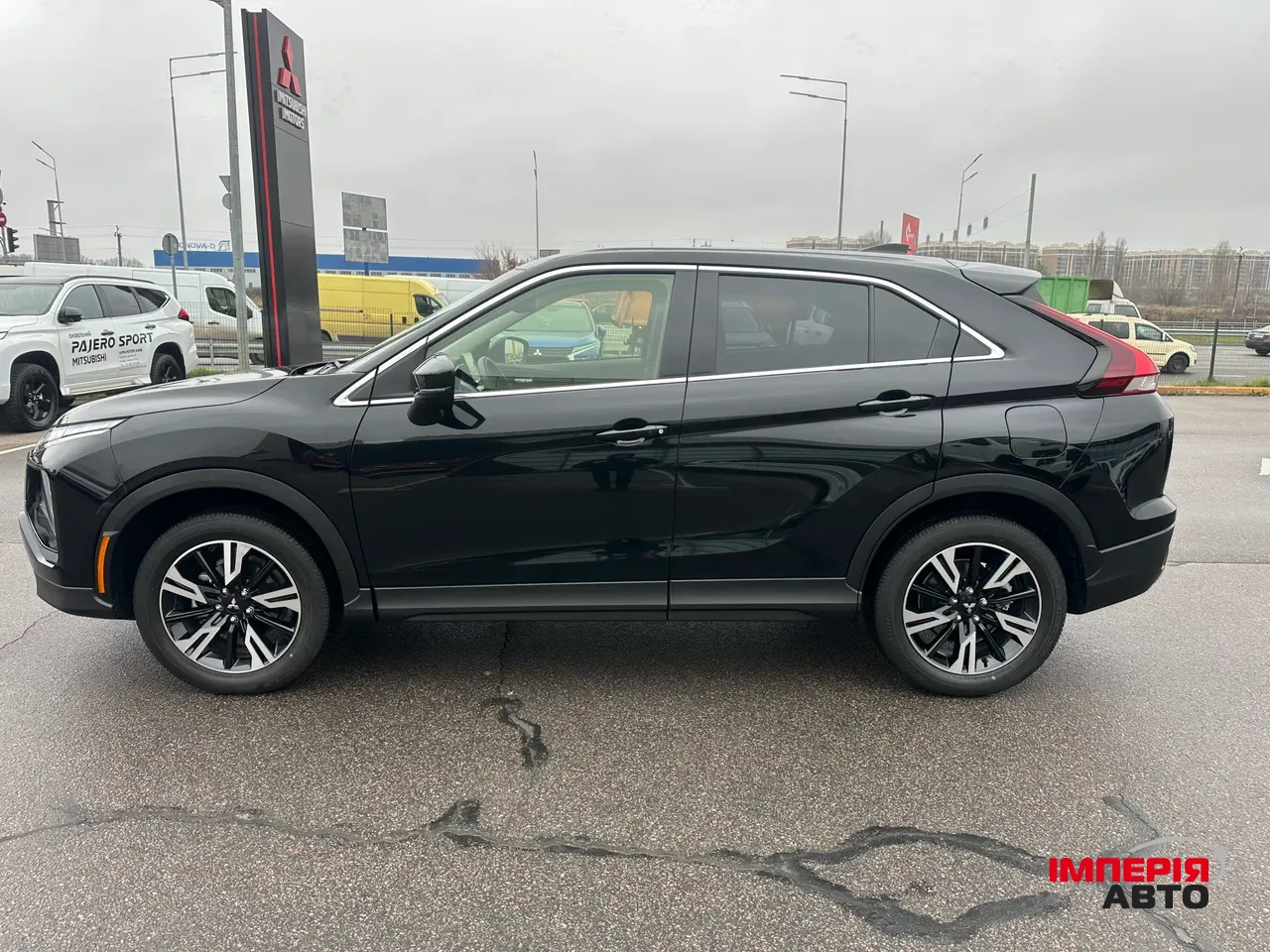 Mitsubishi Eclipse Cross - фото 4