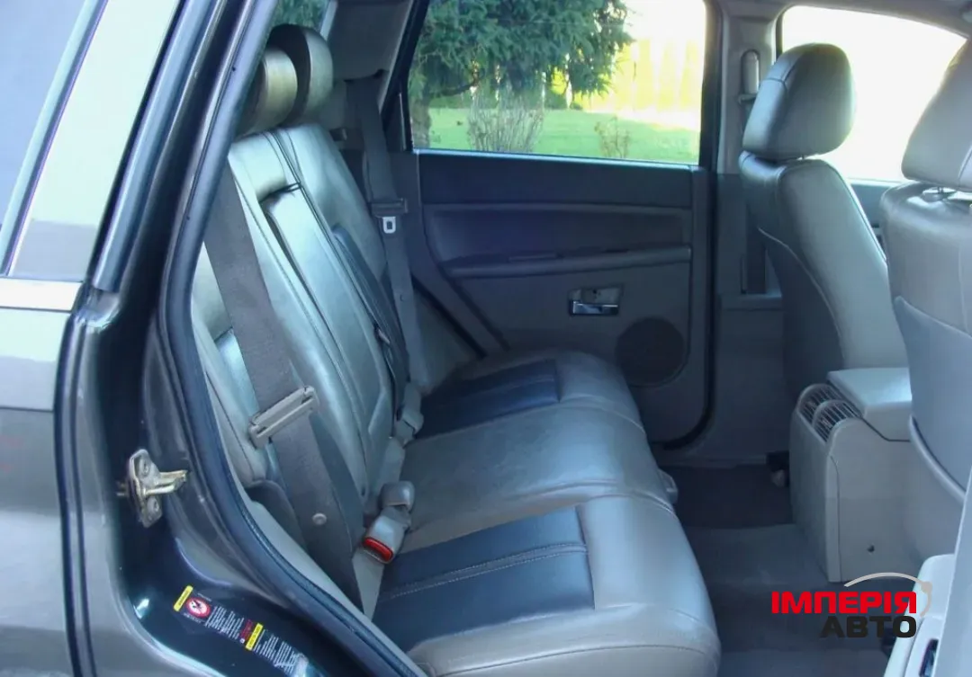 Jeep Grand Cherokee - фото 8