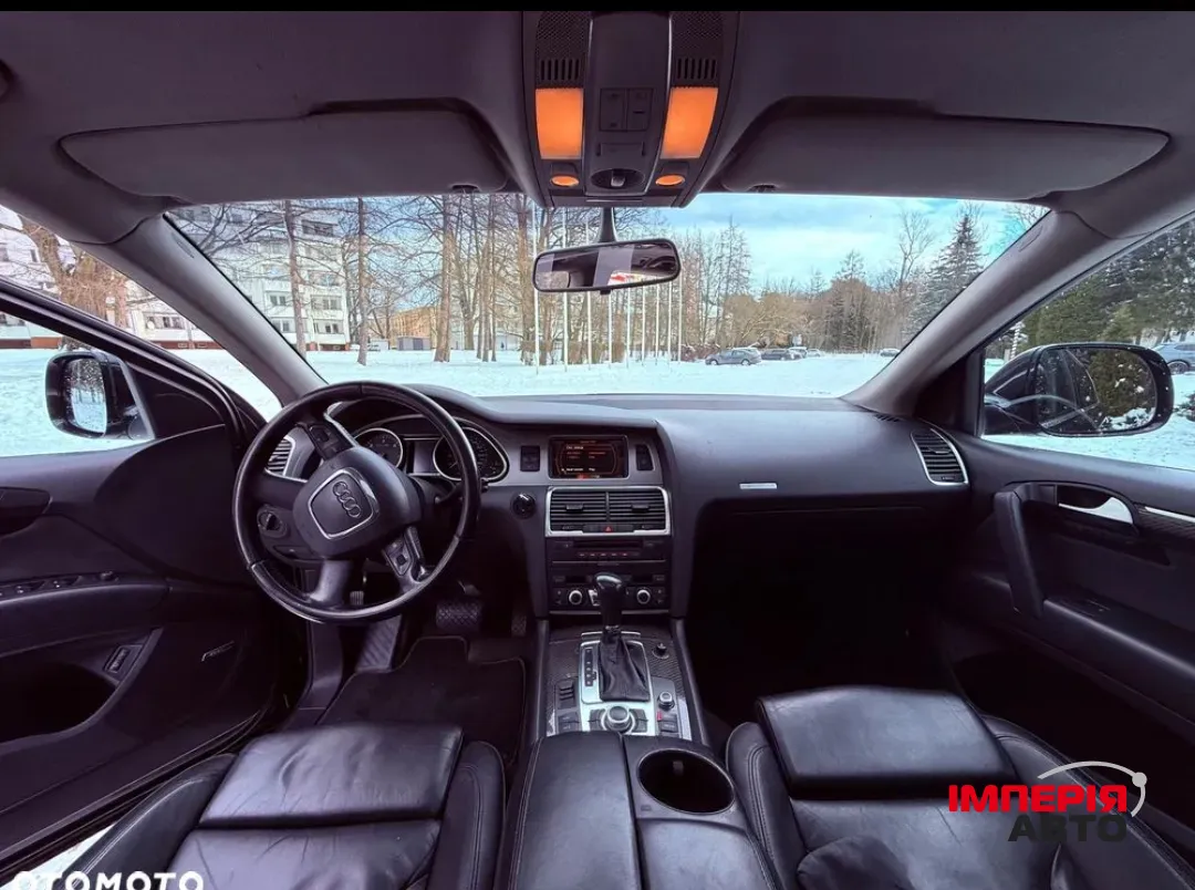 Audi Q7 - фото 8