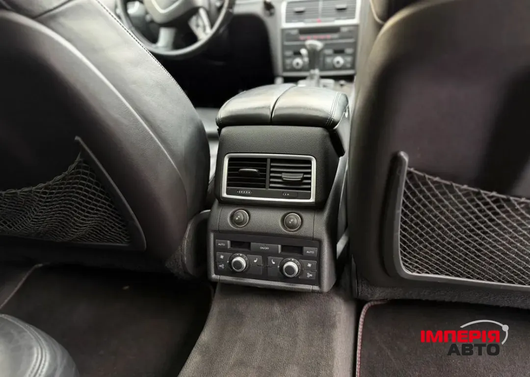 Audi Q7 - фото 10