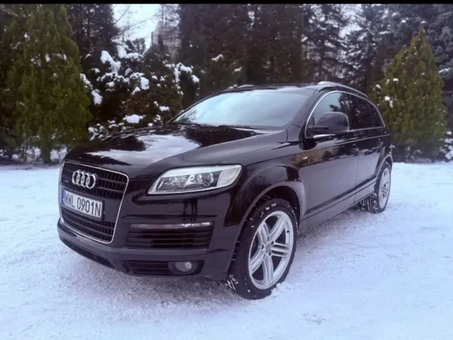 Audi Q7 - фото 1