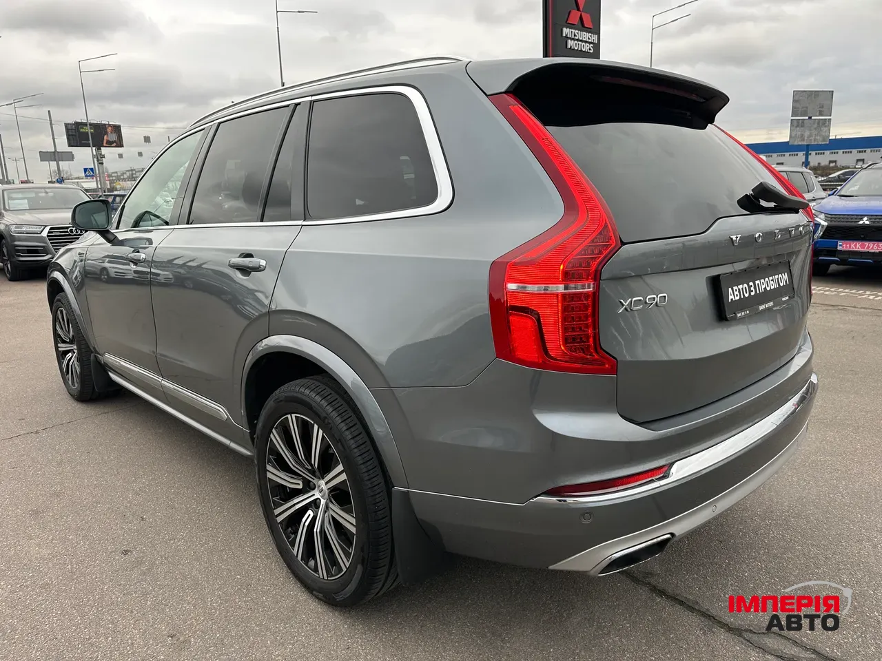 Volvo XC90 - фото 5