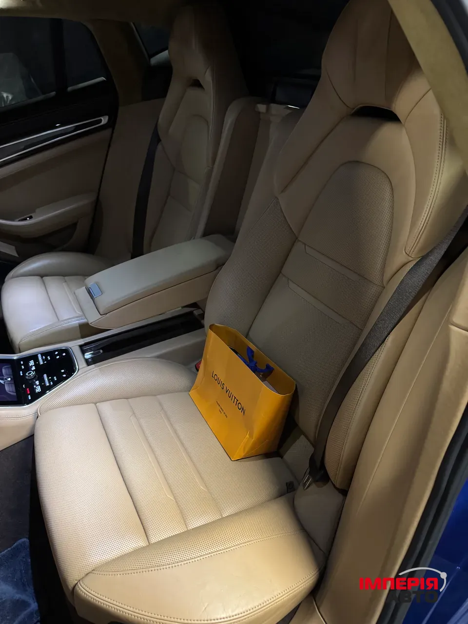 Porsche Panamera - фото 45