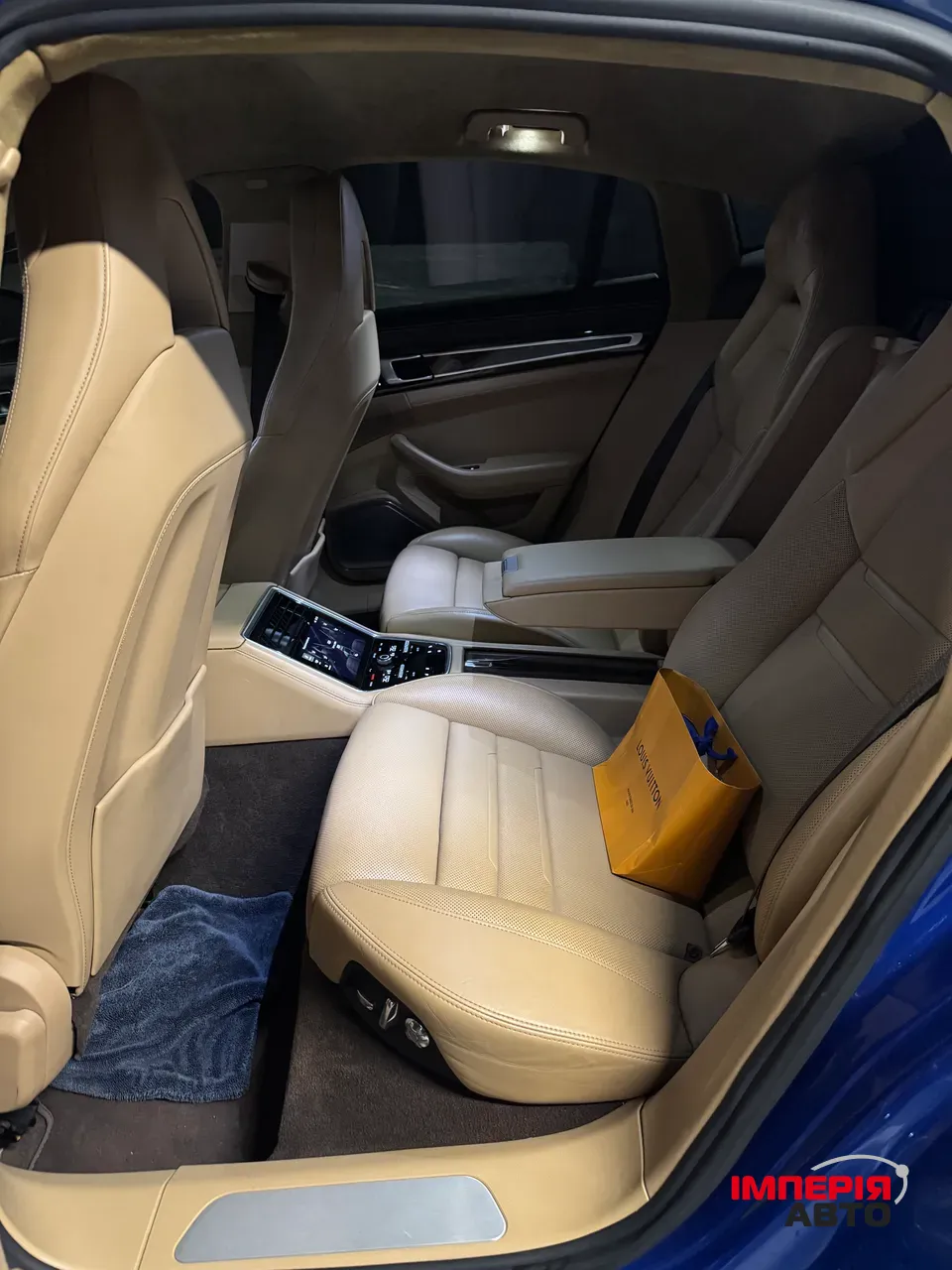 Porsche Panamera - фото 47