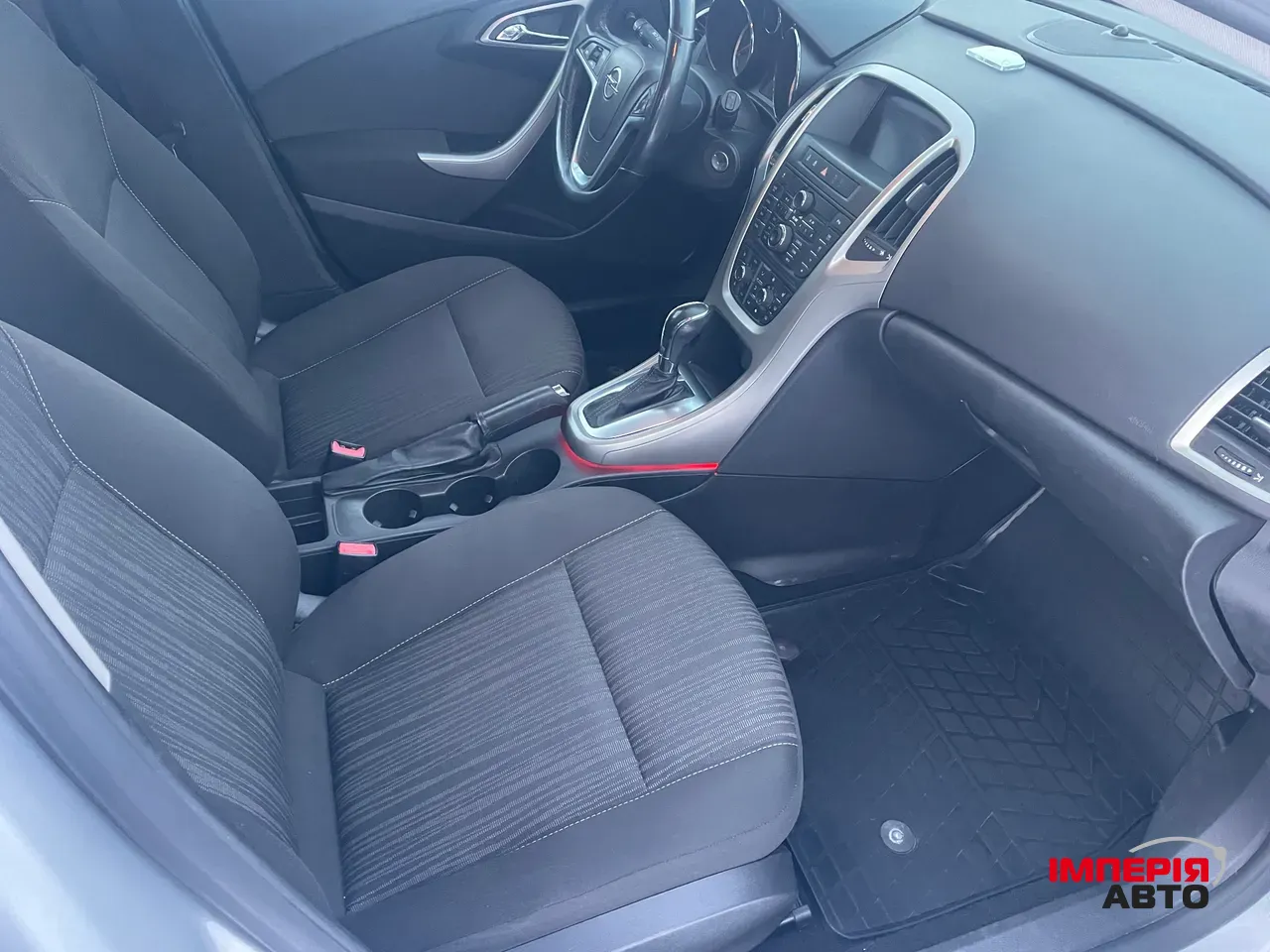 Opel Astra - фото 7