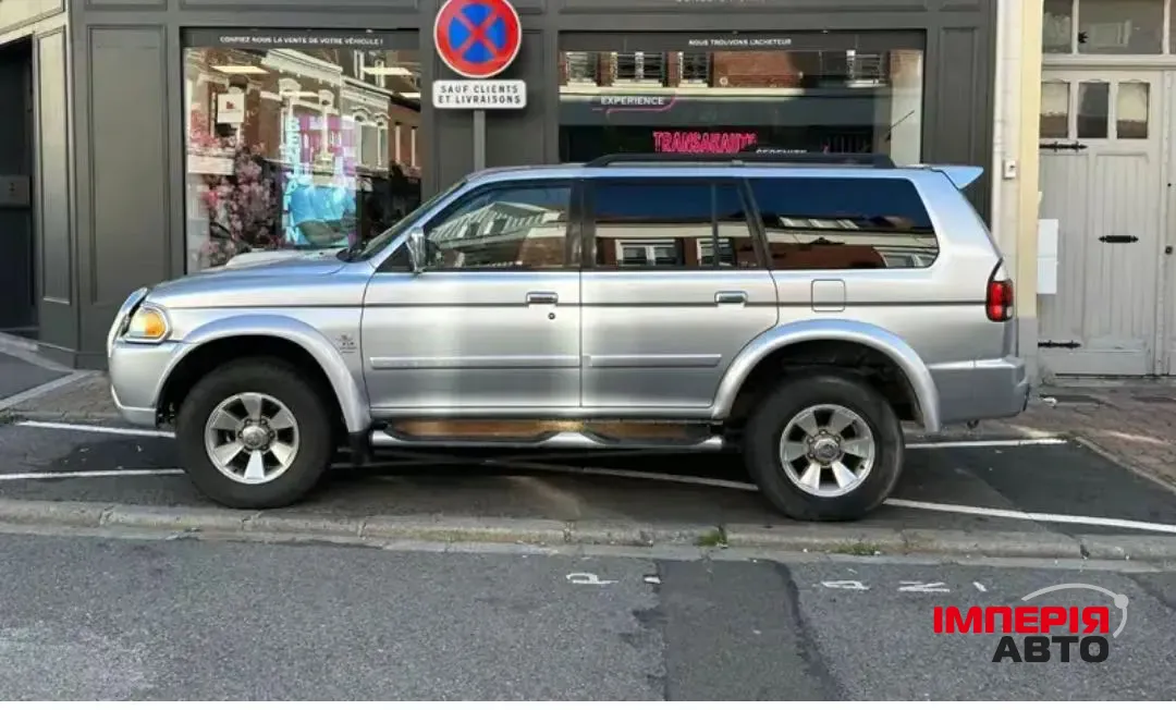 Mitsubishi Pajero Sport - фото 6