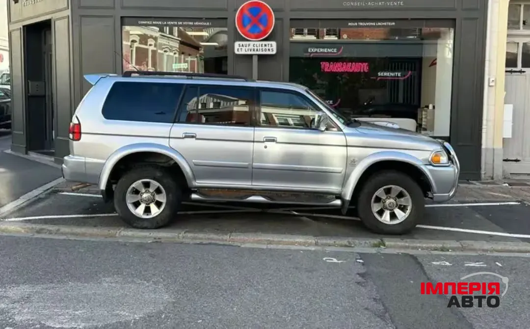 Mitsubishi Pajero Sport - фото 12