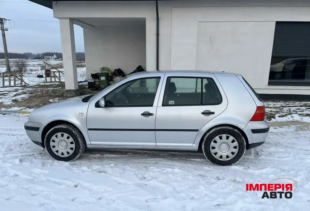 Volkswagen Golf - фото 2