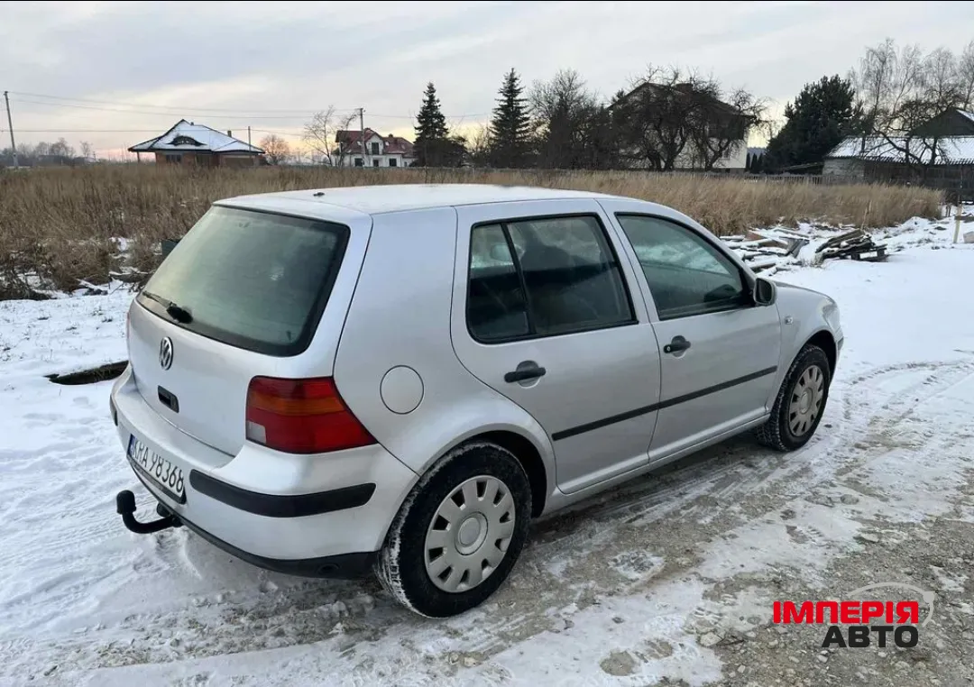 Volkswagen Golf - фото 4