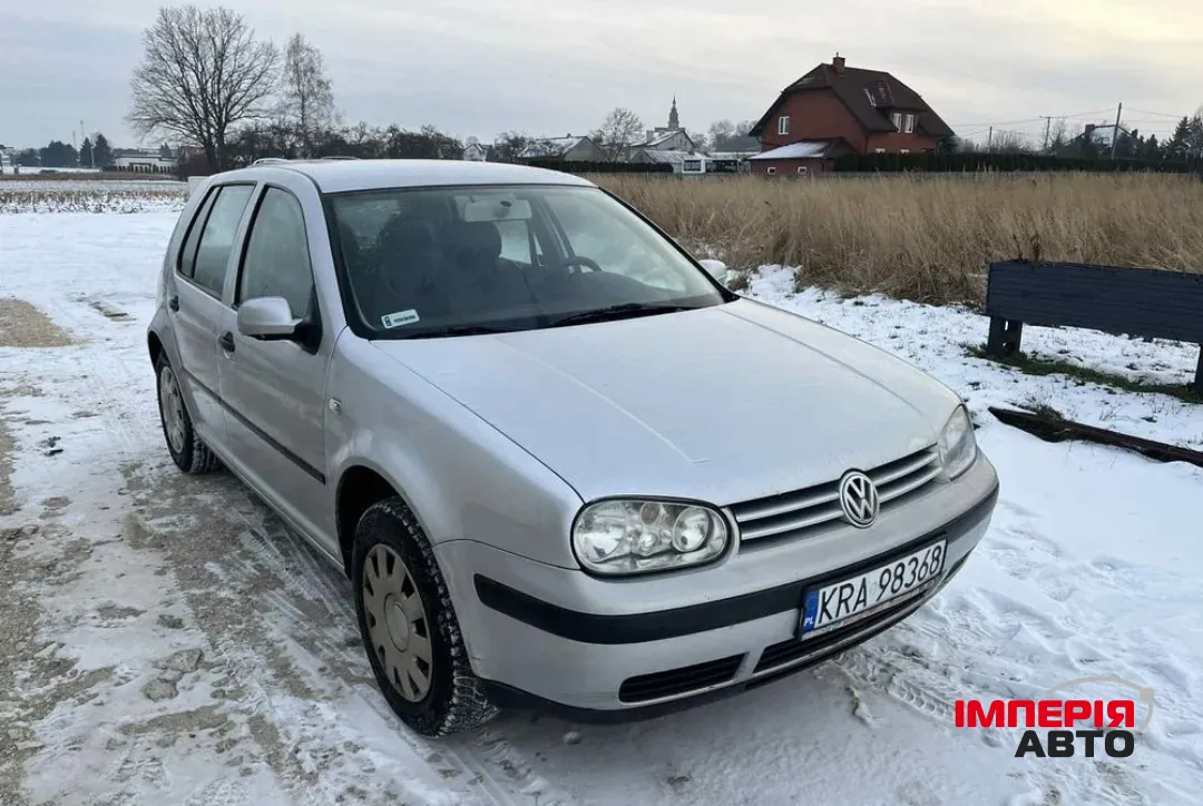 Volkswagen Golf - фото 1