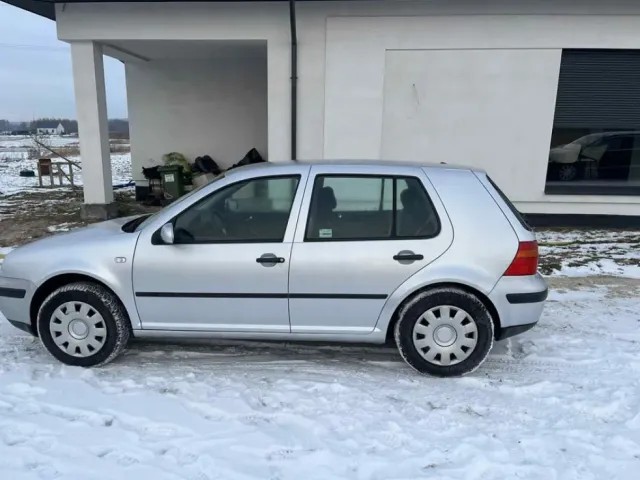 Volkswagen Golf - фото 2