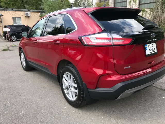 Ford Edge - фото 1