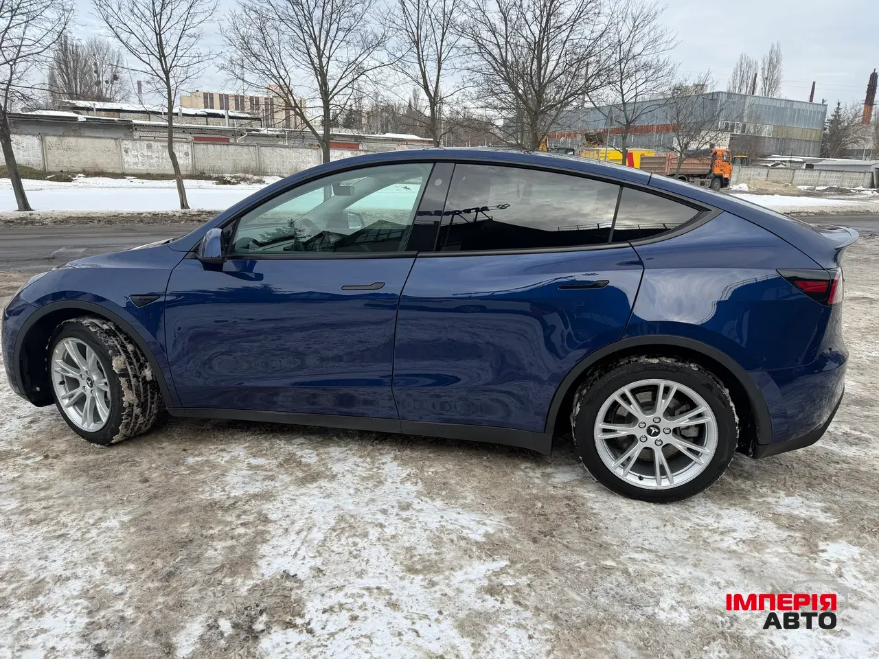 Tesla Model Y - фото 4