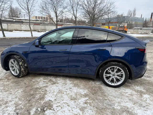 Tesla Model Y - фото 4